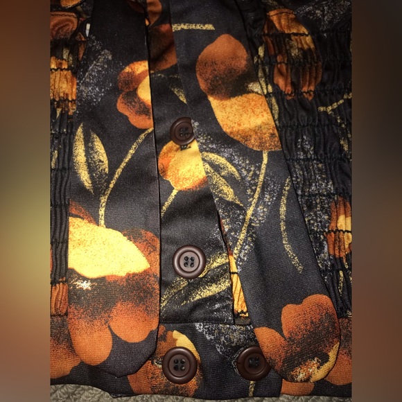 Vintage Orange Poppy Crop Top - Picture 4 of 8